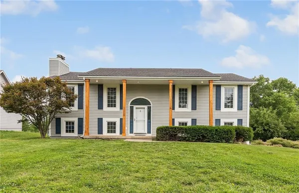 $370,000 | 1119 West Pleasant Drive, Raymore, MO 64083