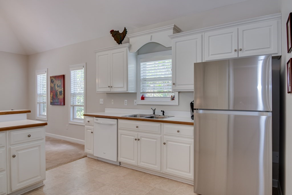214 Boxwood Road Aiken, SC 29803 - Photo 11 of 26 Kitchen