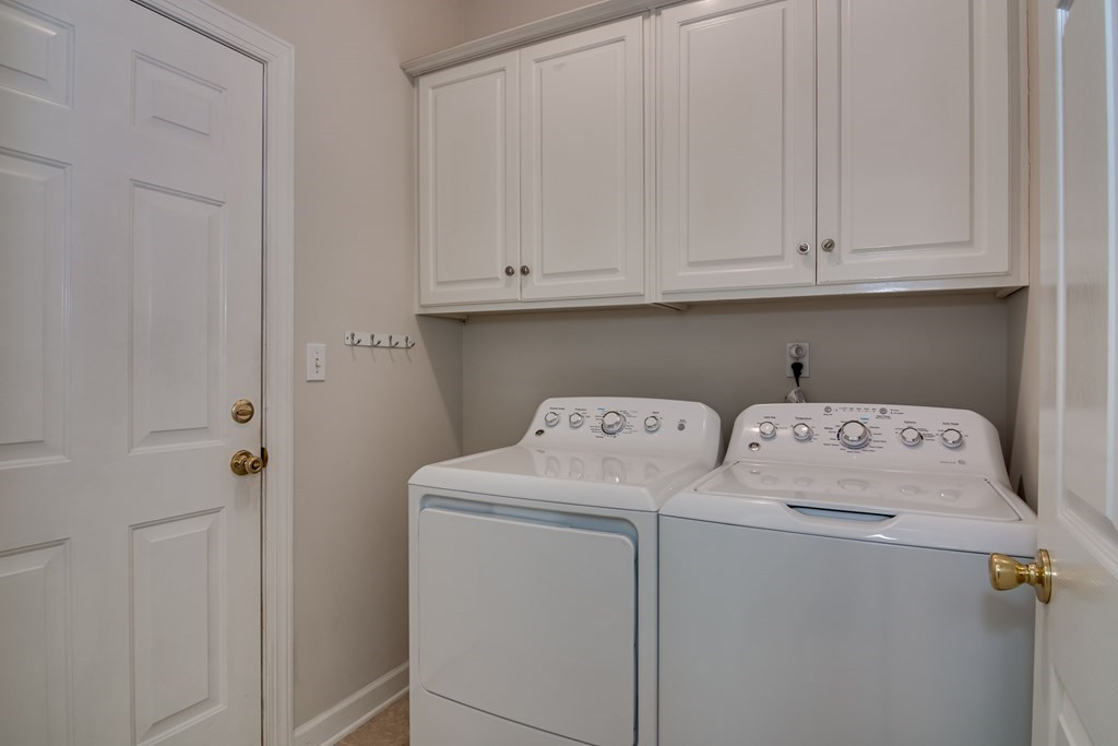 214 Boxwood Road Aiken, SC 29803 - Photo 12 of 26 Laundry
