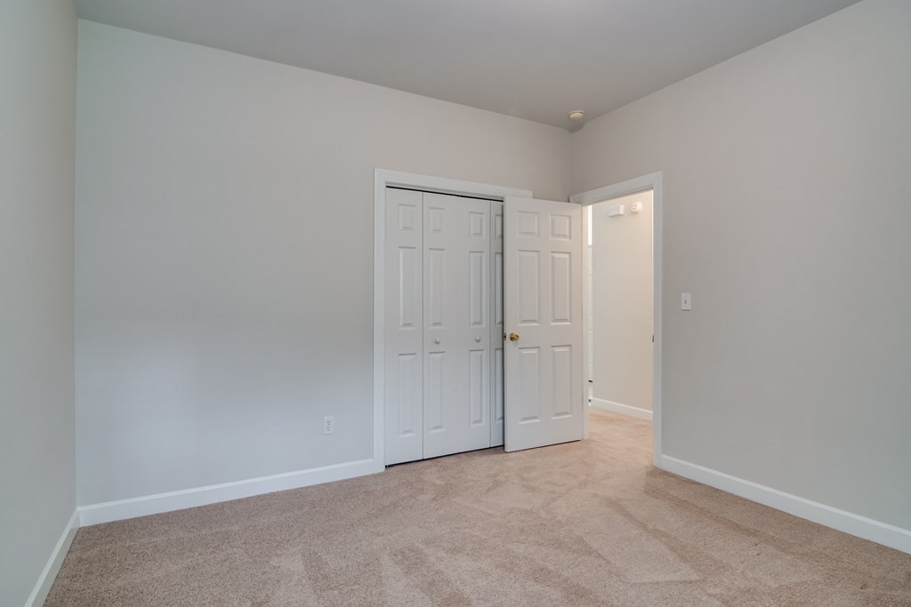 214 Boxwood Road Aiken, SC 29803 - Photo 19 of 26 Guest Room