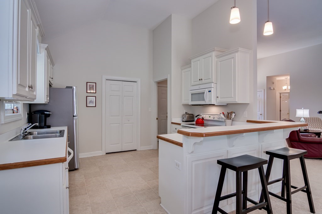 214 Boxwood Road Aiken, SC 29803 - Photo 9 of 26 Kitchen