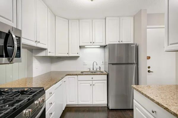 $189,900 | 7500 Cahill Road, Unit 308C, Edina, MN 55439