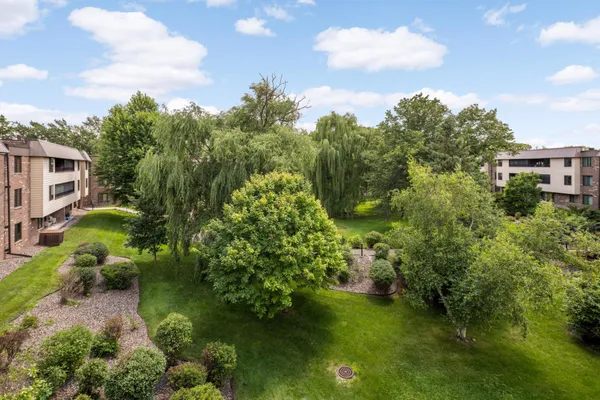 $189,900 | 7500 Cahill Road, Unit 308C, Edina, MN 55439