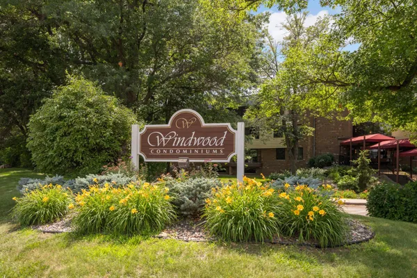 $189,900 | 7500 Cahill Road, Unit 308C, Edina, MN 55439