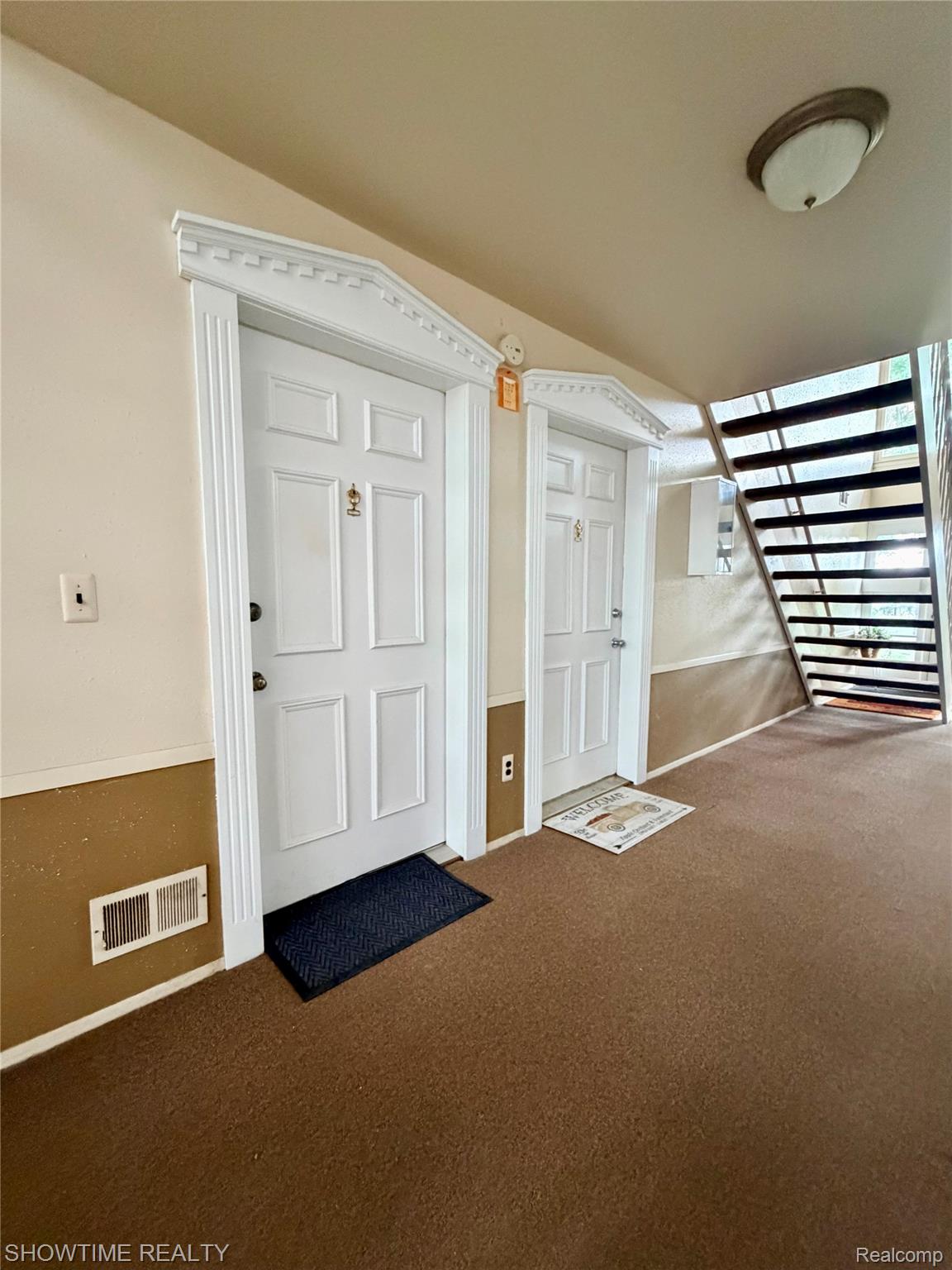 29117 Hayes Road, Unit 3 Warren, MI 48088 - Photo 2 of 14 IMG_1118.jpeg