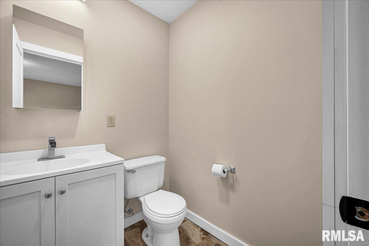 514 North 5th Street Chillicothe, IL 61523 - Photo 10 of 23