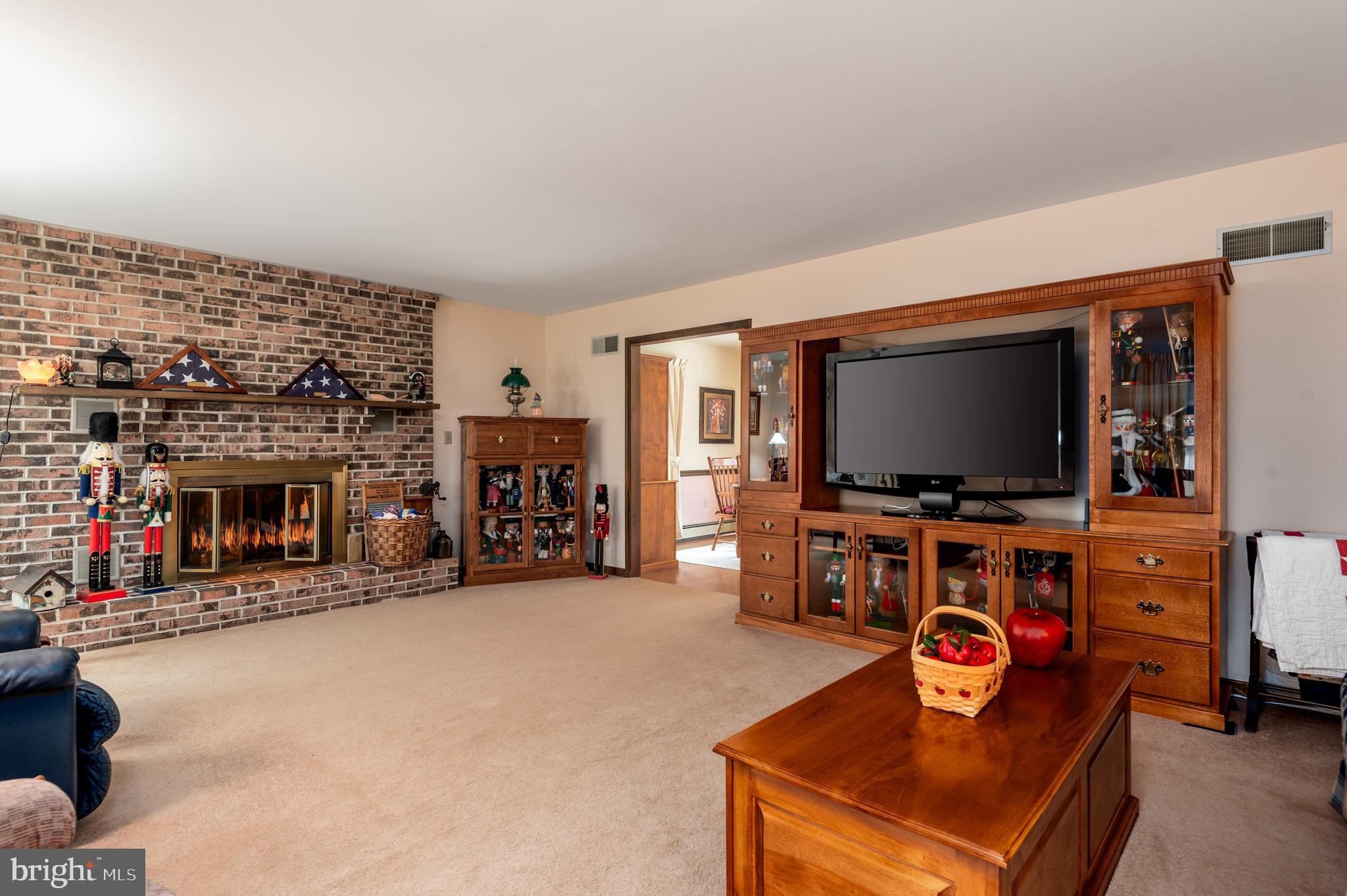 688 Lynes Road Dillsburg, PA 17019 - Photo 14 of 39 Gallery Image 14