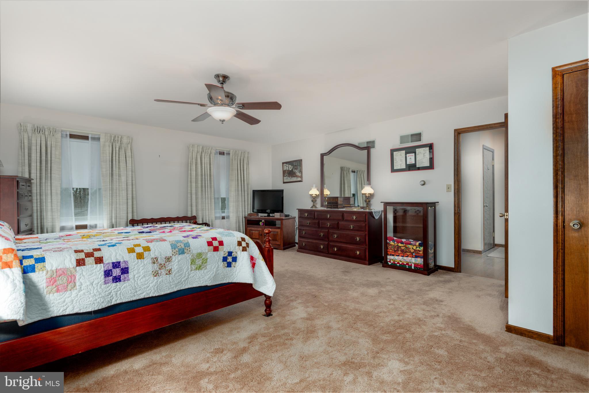 688 Lynes Road Dillsburg, PA 17019 - Photo 22 of 39 Gallery Image 22