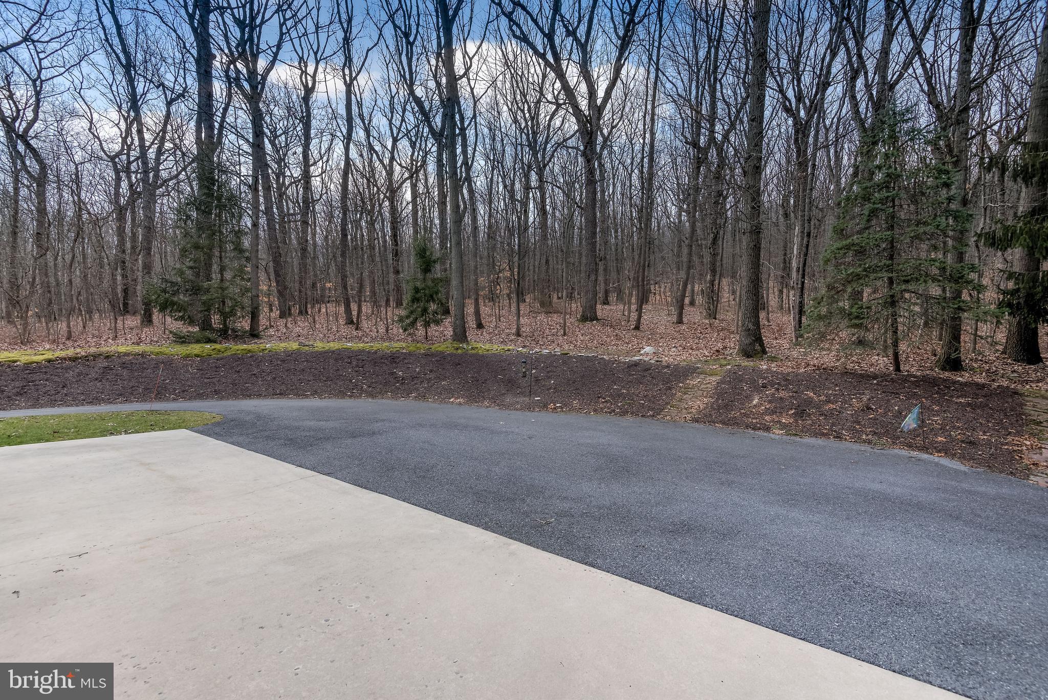 688 Lynes Road Dillsburg, PA 17019 - Photo 37 of 39 Gallery Image 37