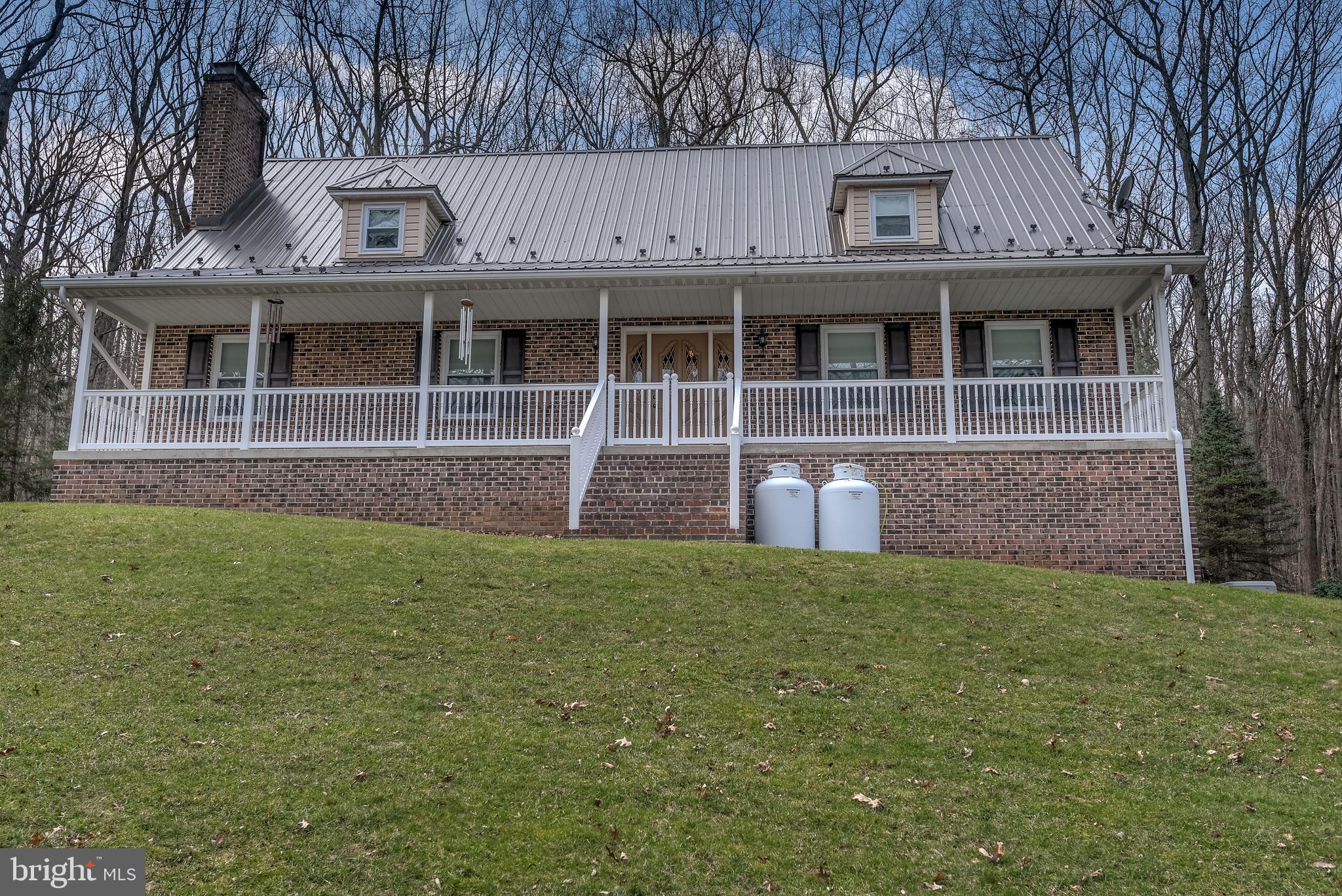 688 Lynes Road Dillsburg, PA 17019 - Photo 5 of 39 Gallery Image 5