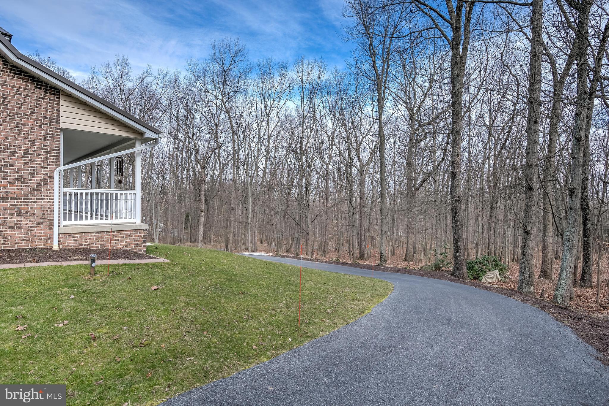 688 Lynes Road Dillsburg, PA 17019 - Photo 6 of 39 Gallery Image 6