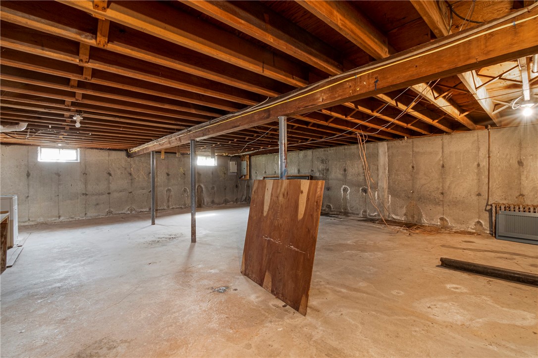 33 Scarborough Road Cumberland, RI 02864 - Photo 19 of 25
