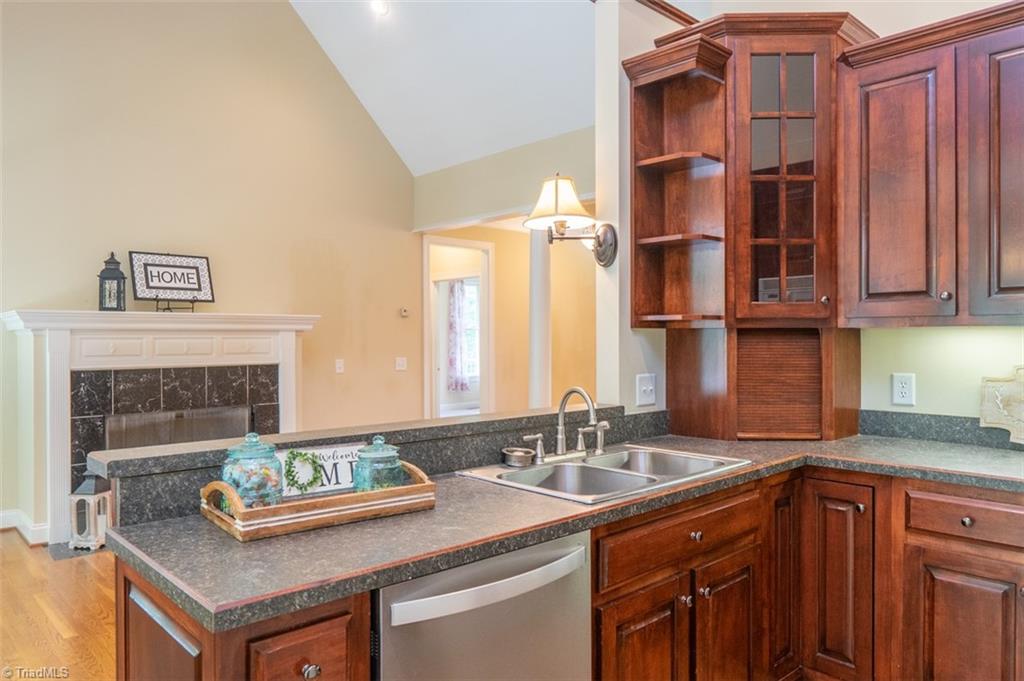 1809 Pepperidge Road Asheboro, NC 27205 - Photo 10 of 38 Gallery Image 10