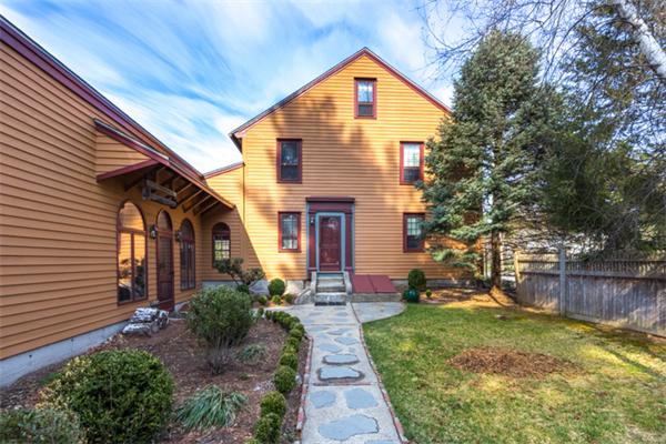249 River Road Andover, MA 01810 - Photo 2 of 18 Gallery Image 2
