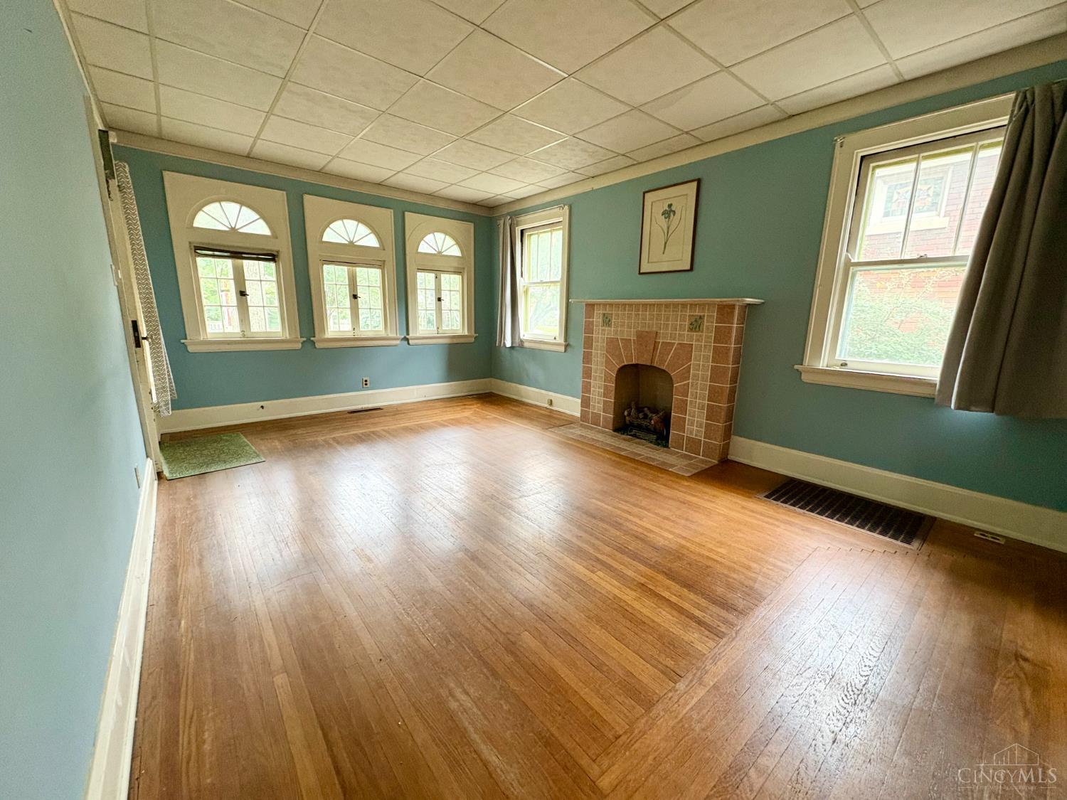 2907 Daytona Avenue Cincinnati, OH 45211 - Photo 5 of 15 Gallery Image 5