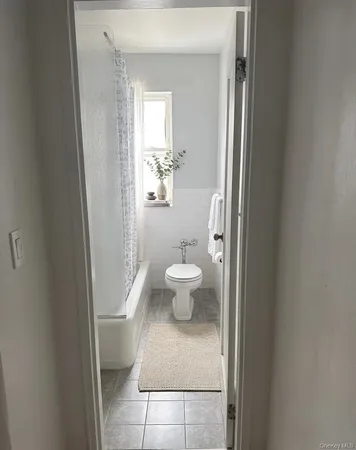 $2,950 | 305 Sixth Avenue, Unit 2A, Pelham, NY 10803