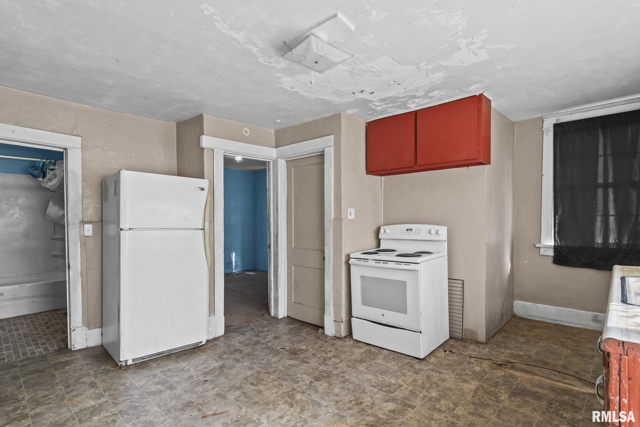 2160 South 14th Street Springfield, IL 62703 - Photo 7 of 25 Gallery Image 7