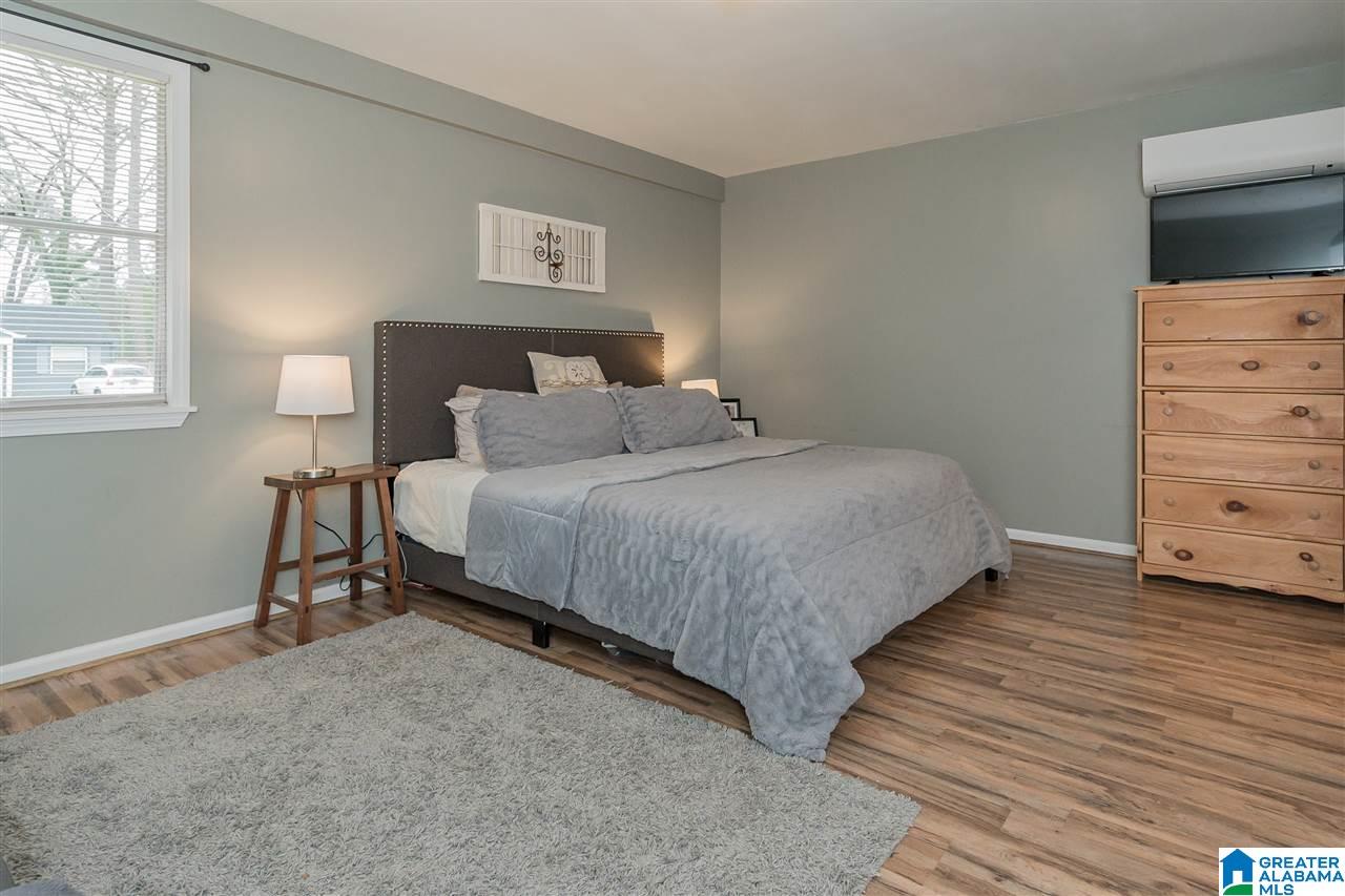 204 Colby Street Birmingham, AL 35213 - Photo 3 of 33