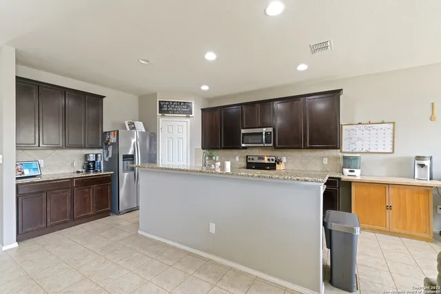 $2,395 | 27326 Trinity Cross, San Antonio, TX 78260