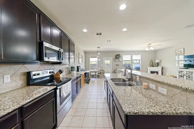 $2,395 | 27326 Trinity Cross, San Antonio, TX 78260