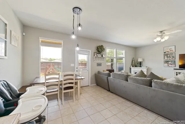 $2,395 | 27326 Trinity Cross, San Antonio, TX 78260