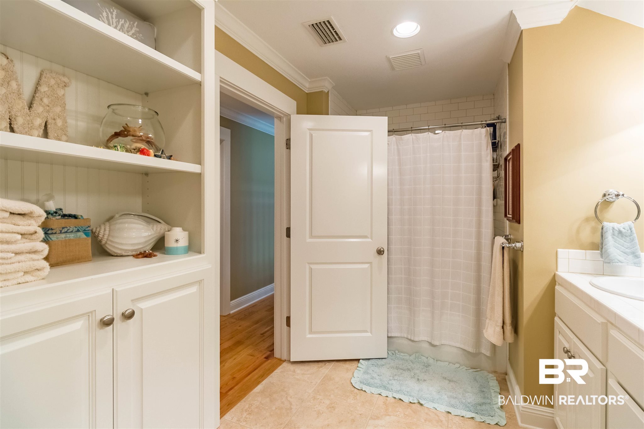 6548 East Quarry Drive Elberta, AL 36530 - Photo 26 of 50 Guest Bath