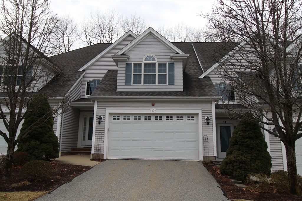 19 Peachey Circle, Unit 19 Middleton, MA 01949 - Photo 1 of 25