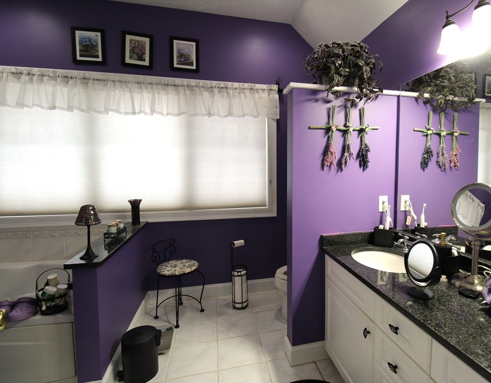 19 Peachey Circle, Unit 19 Middleton, MA 01949 - Photo 17 of 25