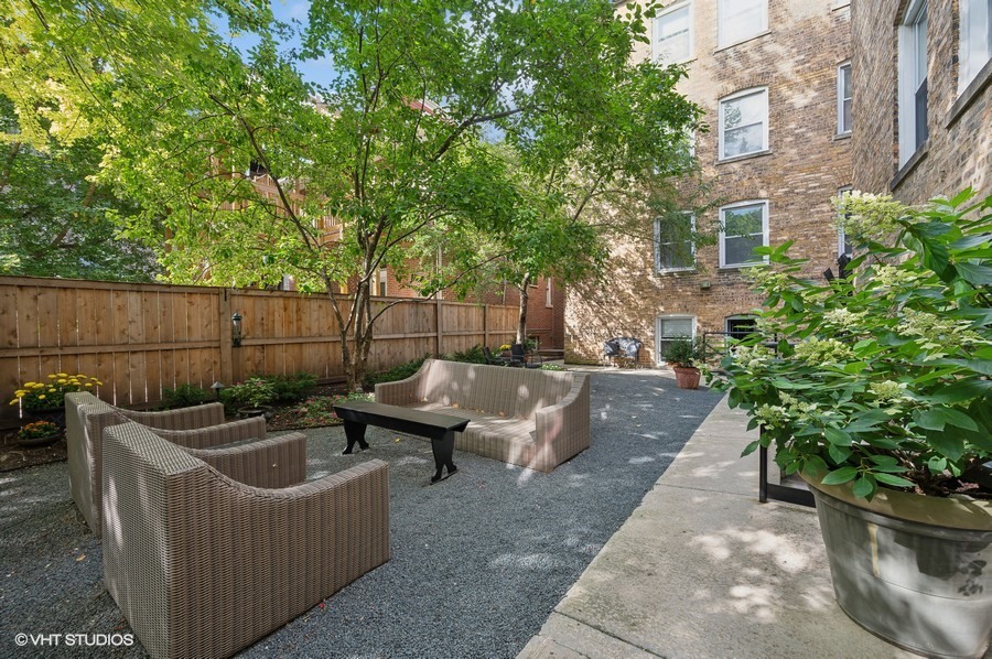 240 Lee Street, Unit 2W Evanston, IL 60202 - Photo 29 of 31