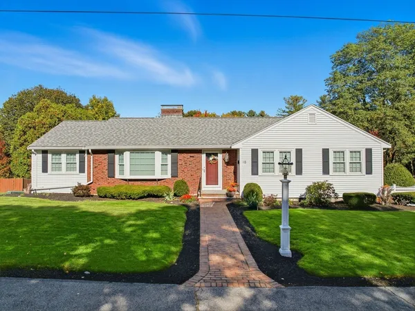 $1,095,000 | 15 Belmont Road, Wakefield, MA 01880