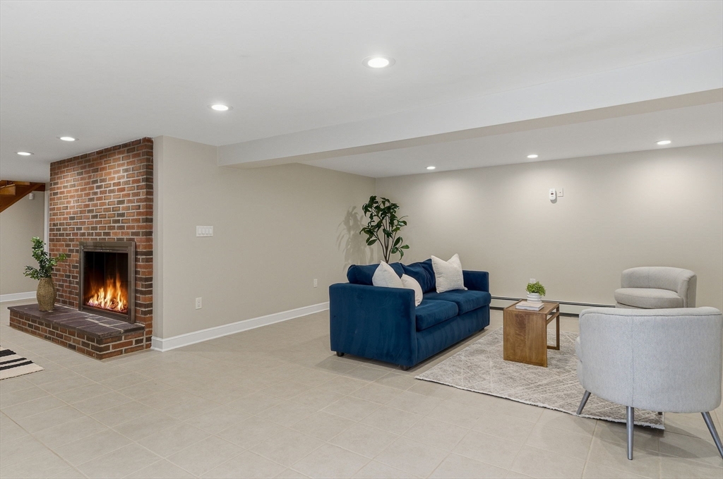 15 Belmont Road Wakefield, MA 01880 - Photo 27 of 40