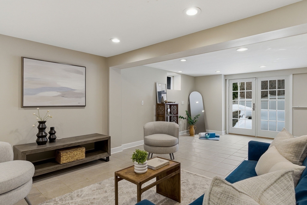 15 Belmont Road Wakefield, MA 01880 - Photo 29 of 40