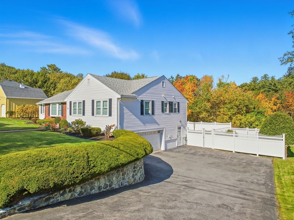 15 Belmont Road Wakefield, MA 01880 - Photo 35 of 40