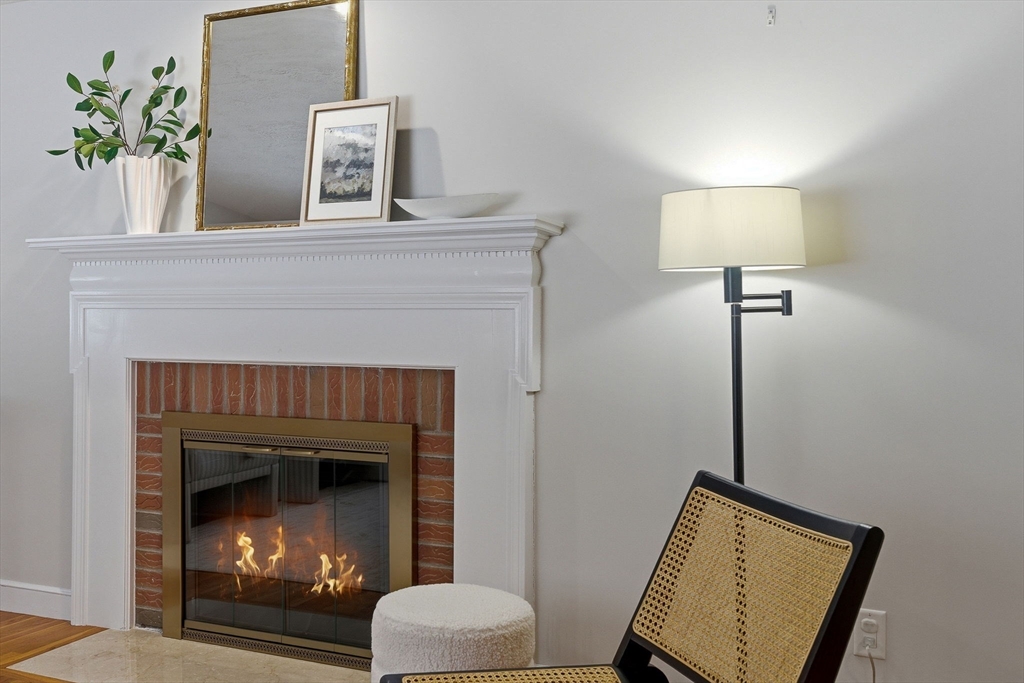 15 Belmont Road Wakefield, MA 01880 - Photo 4 of 40