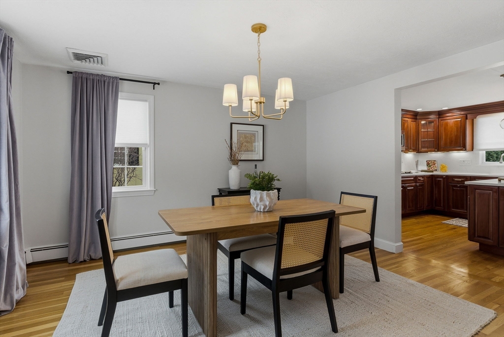 15 Belmont Road Wakefield, MA 01880 - Photo 7 of 40