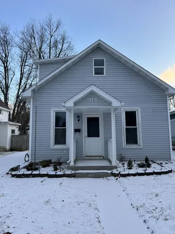 $185,000 | 814 West Mill Street, Bloomington, IL 61701
