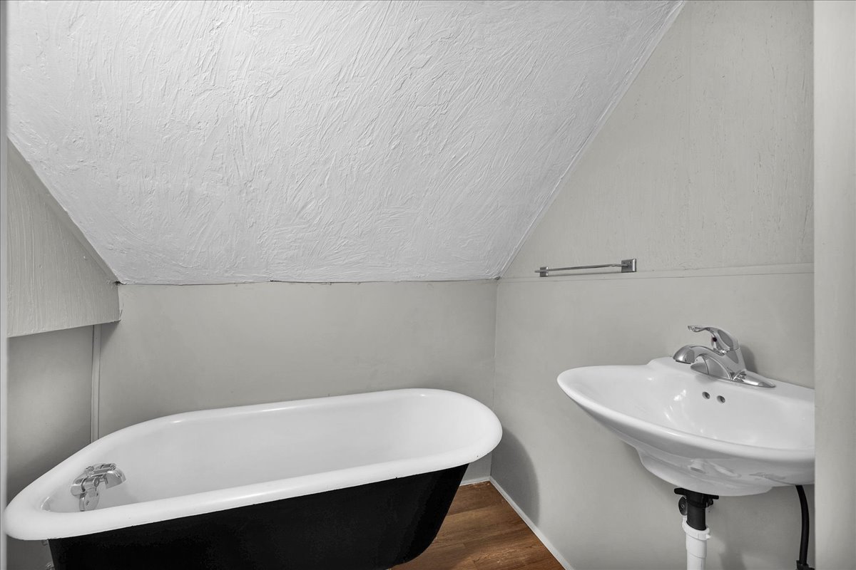 814 West Mill Street Bloomington, IL 61701 - Photo 22 of 35