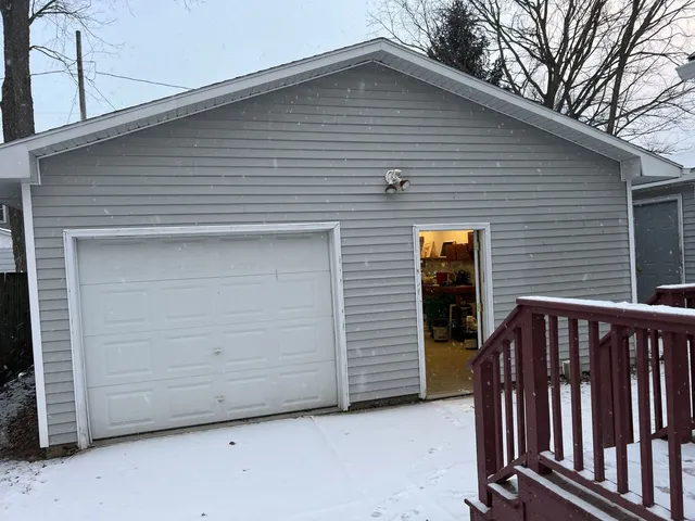 $185,000 | 814 West Mill Street, Bloomington, IL 61701