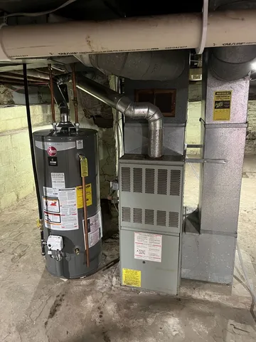 $185,000 | 814 West Mill Street, Bloomington, IL 61701