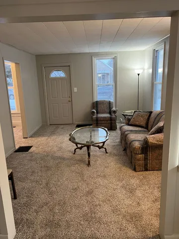 $185,000 | 814 West Mill Street, Bloomington, IL 61701