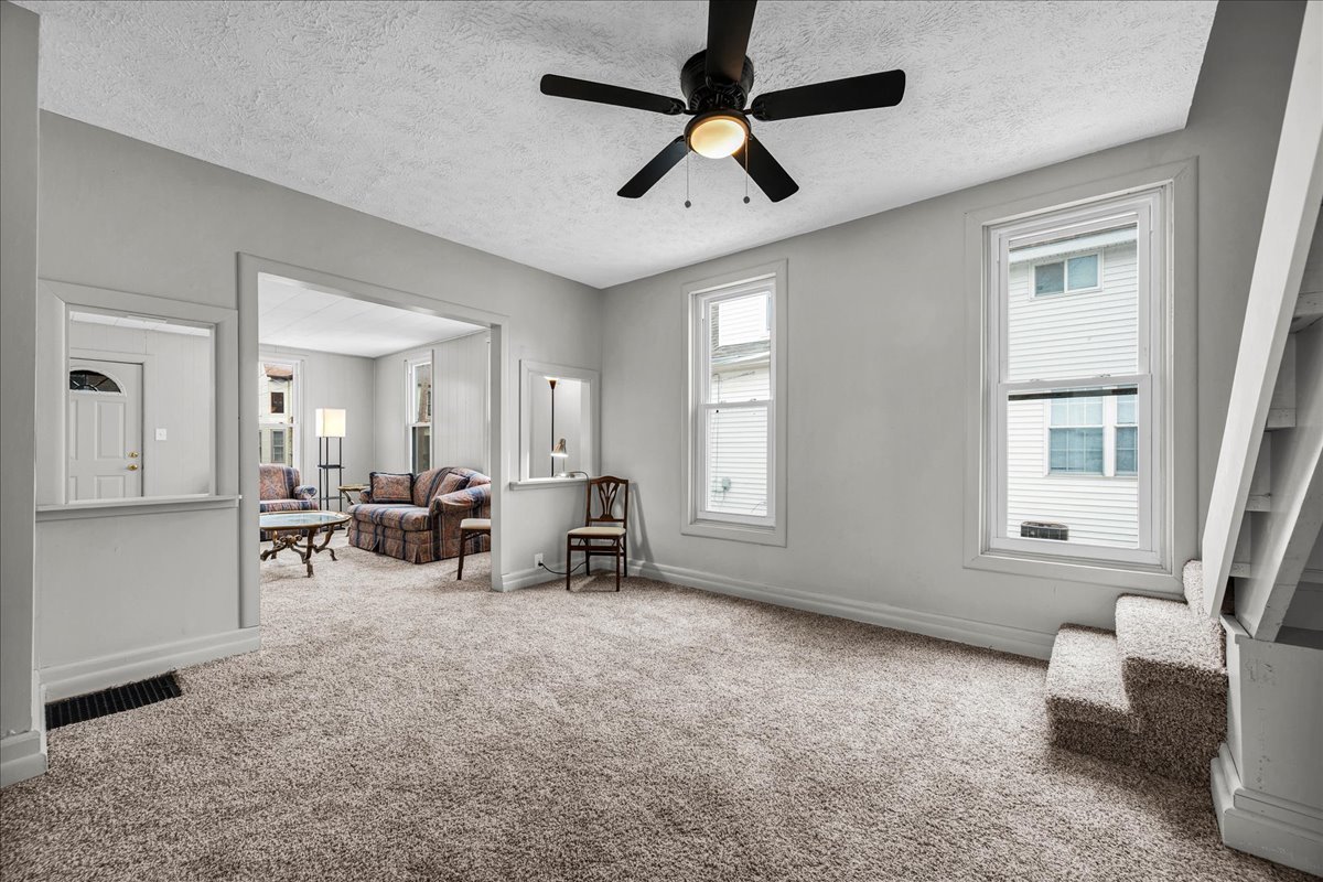 814 West Mill Street Bloomington, IL 61701 - Photo 8 of 35