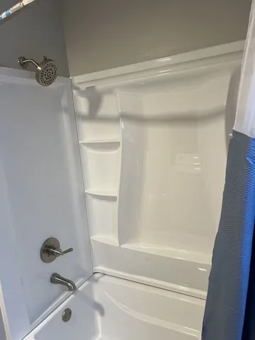 $185,000 | 814 West Mill Street, Bloomington, IL 61701