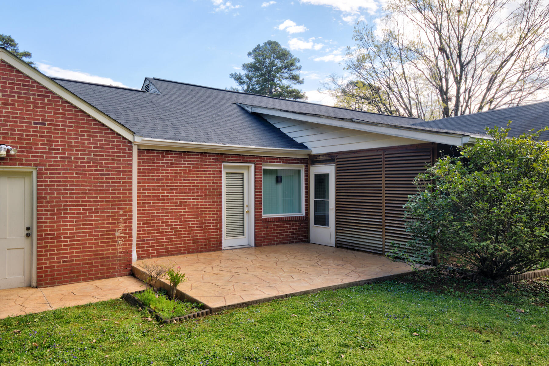 306 Bass Road Chattanooga, TN 37421 - Photo 27 of 32 Rear Patio