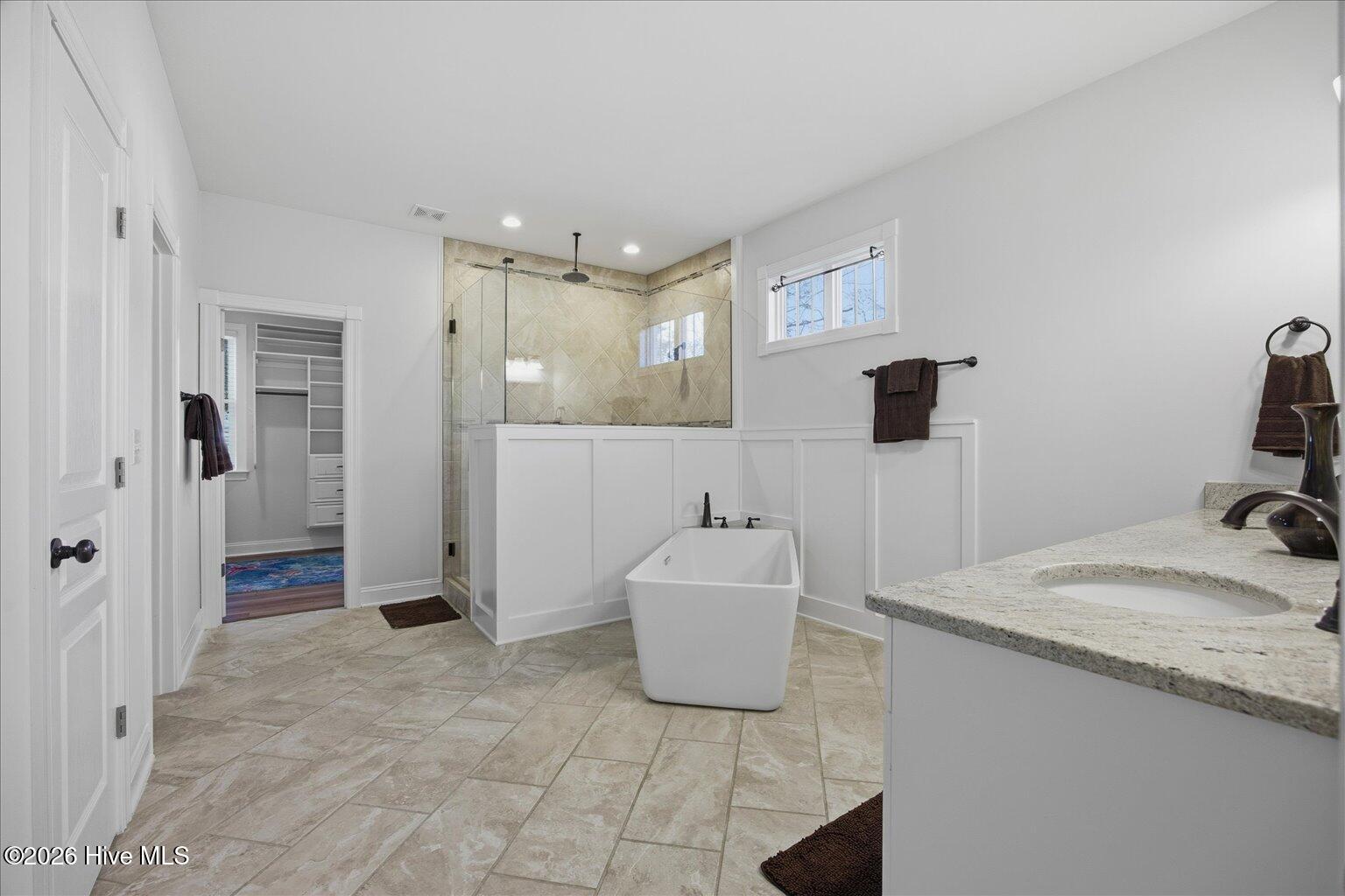 23 Stonegate Circle Hampstead, NC 28443 - Photo 35 of 69 Spa like luxury bathroom