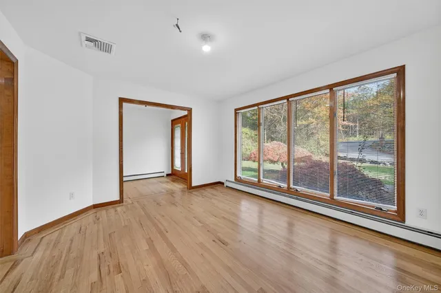 $699,000 | 220 Oxford Road, Chester, NY 10918