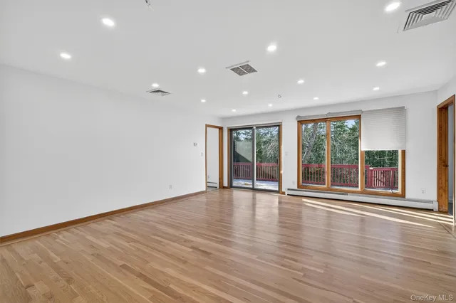 $699,000 | 220 Oxford Road, Chester, NY 10918