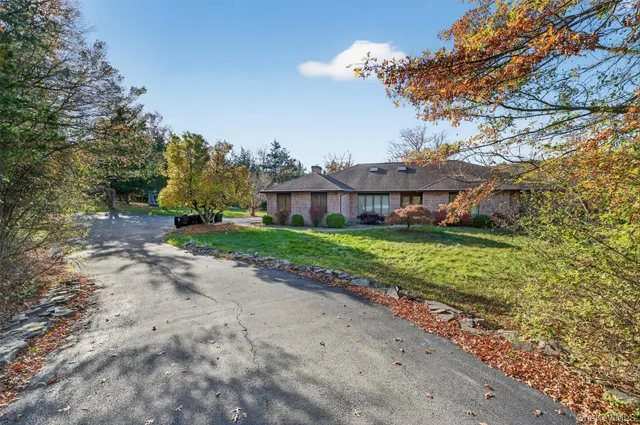 $699,000 | 220 Oxford Road, Chester, NY 10918