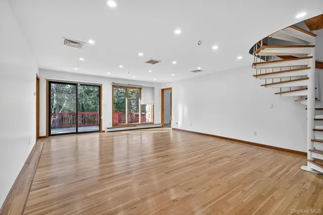 $699,000 | 220 Oxford Road, Chester, NY 10918