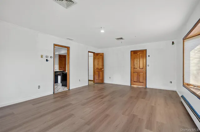 $699,000 | 220 Oxford Road, Chester, NY 10918