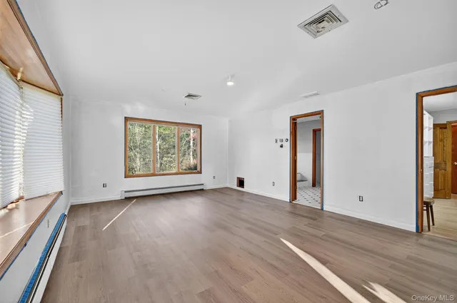 $699,000 | 220 Oxford Road, Chester, NY 10918